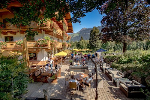 Abendessen für 2 Personen im Sommer